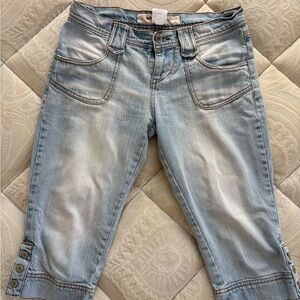 MOSSIMO DENIM Light Denim Capris